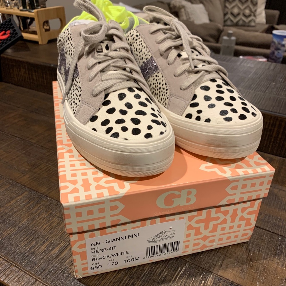Brand New Gianni Bini Sneakers